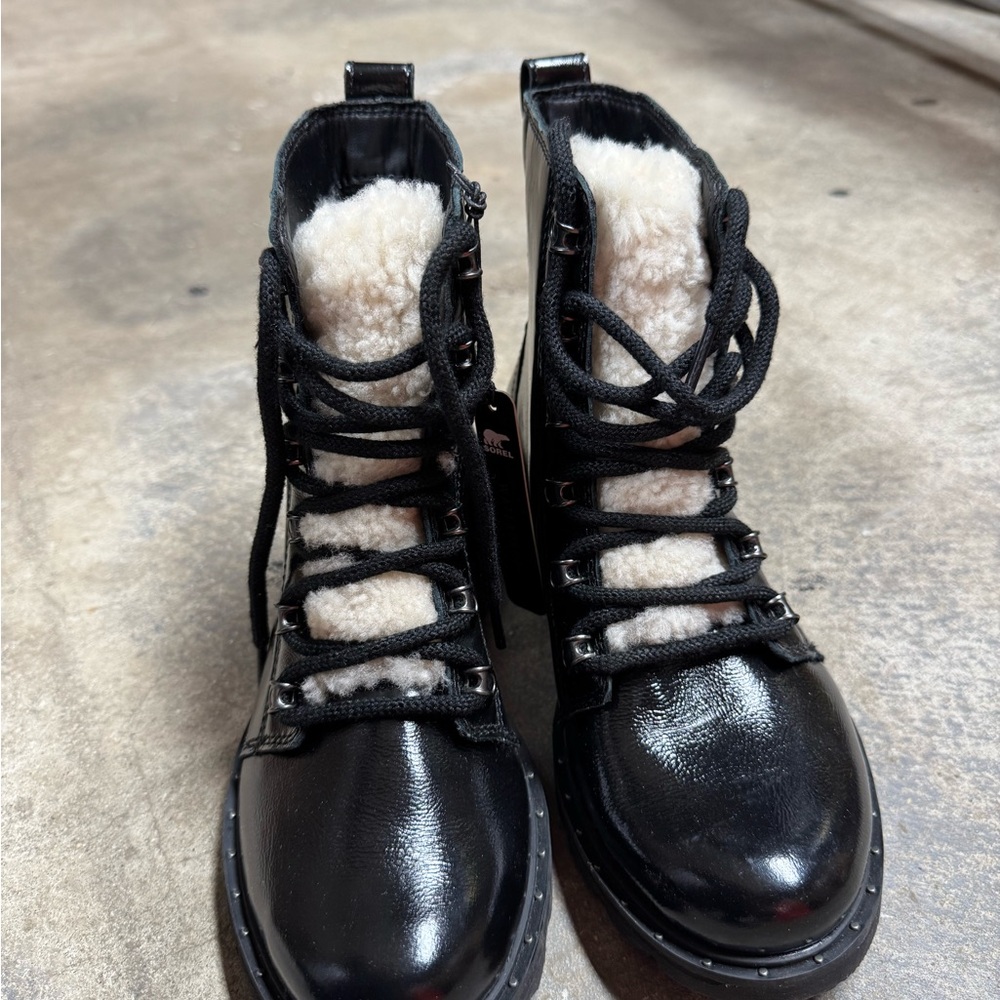 Sorel Black Combat Moto Boots with Fluffy Lining